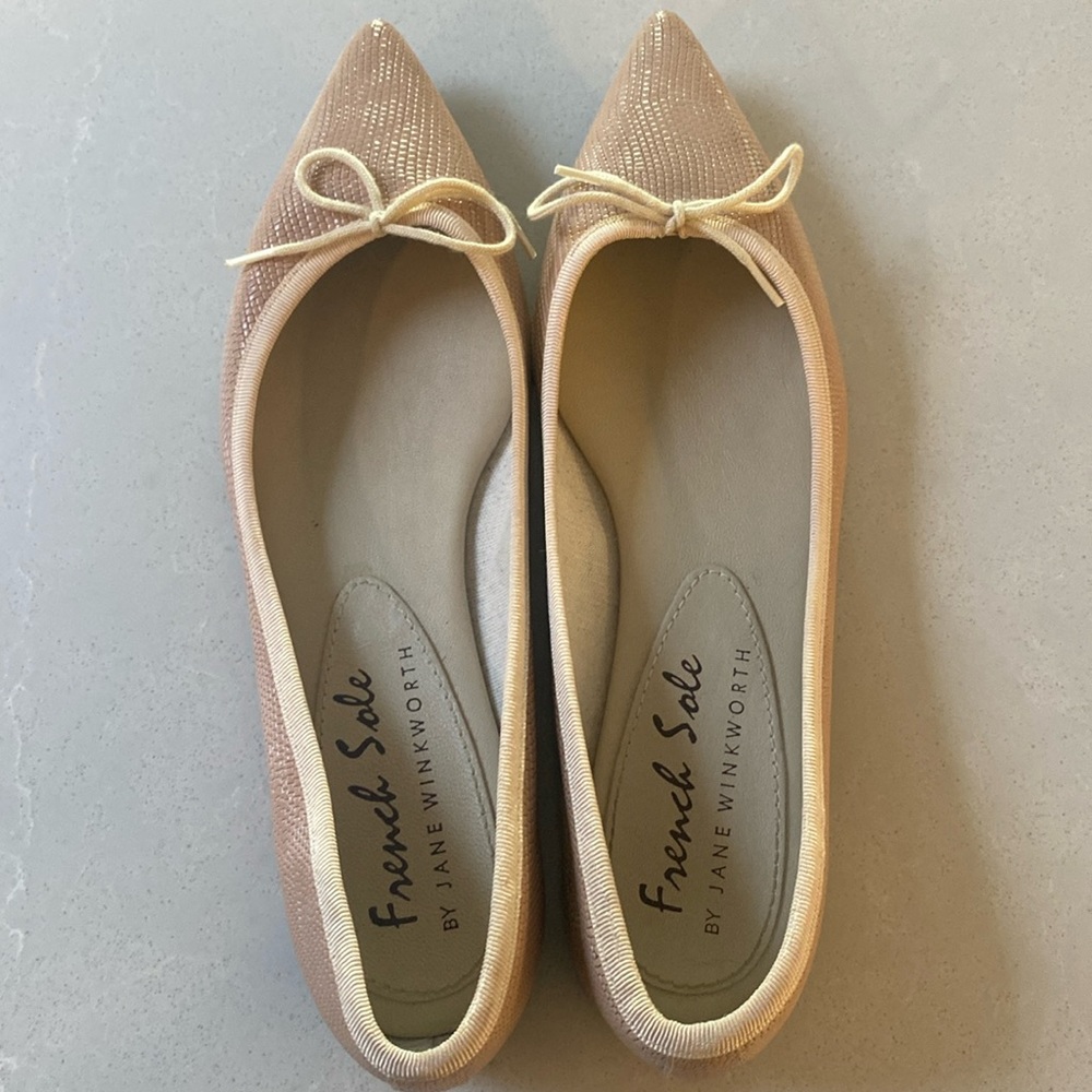 Pink French Sole flats (size 36).